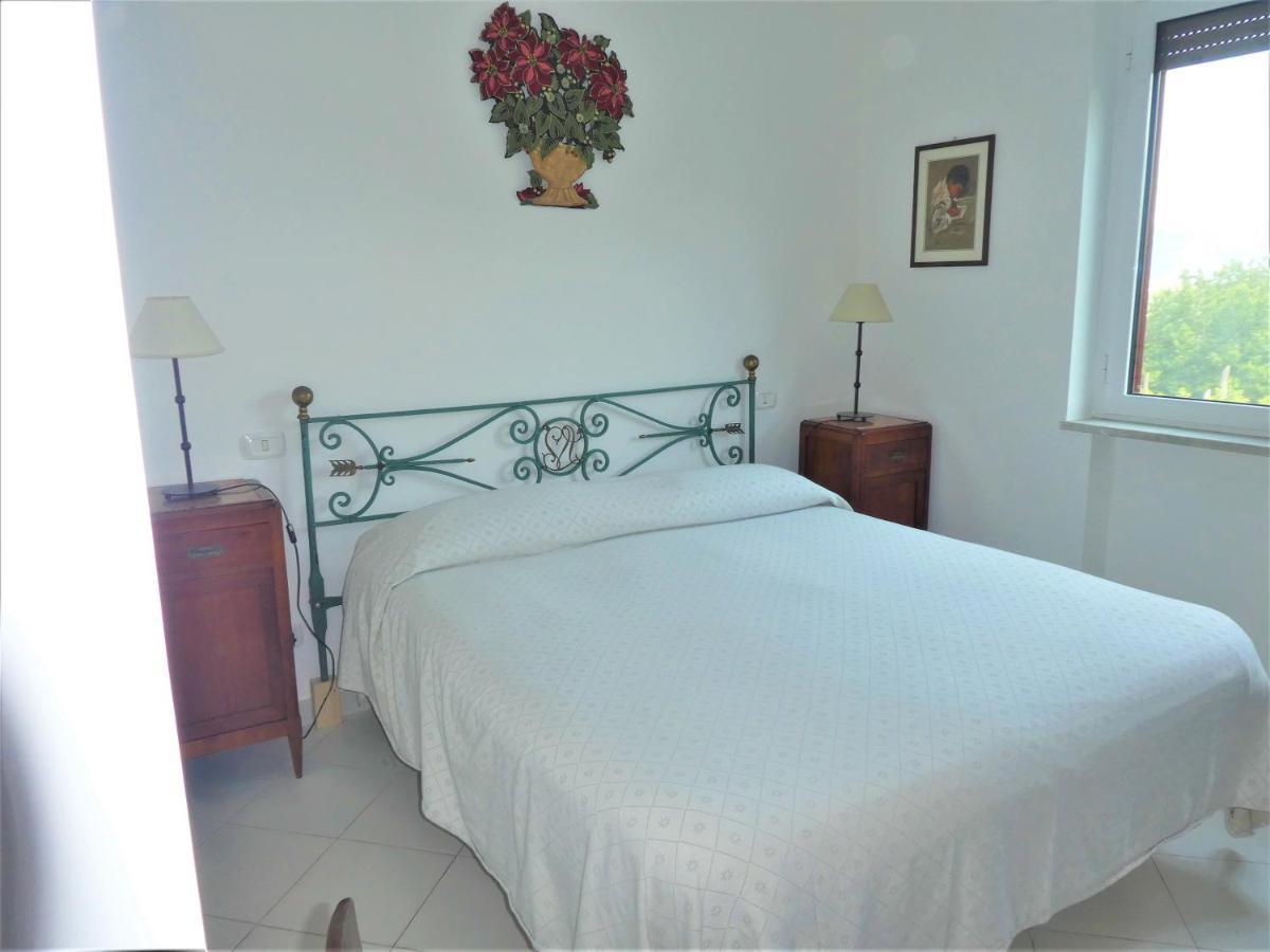 Bed and breakfast SoggiorniSorrente Extérieur photo